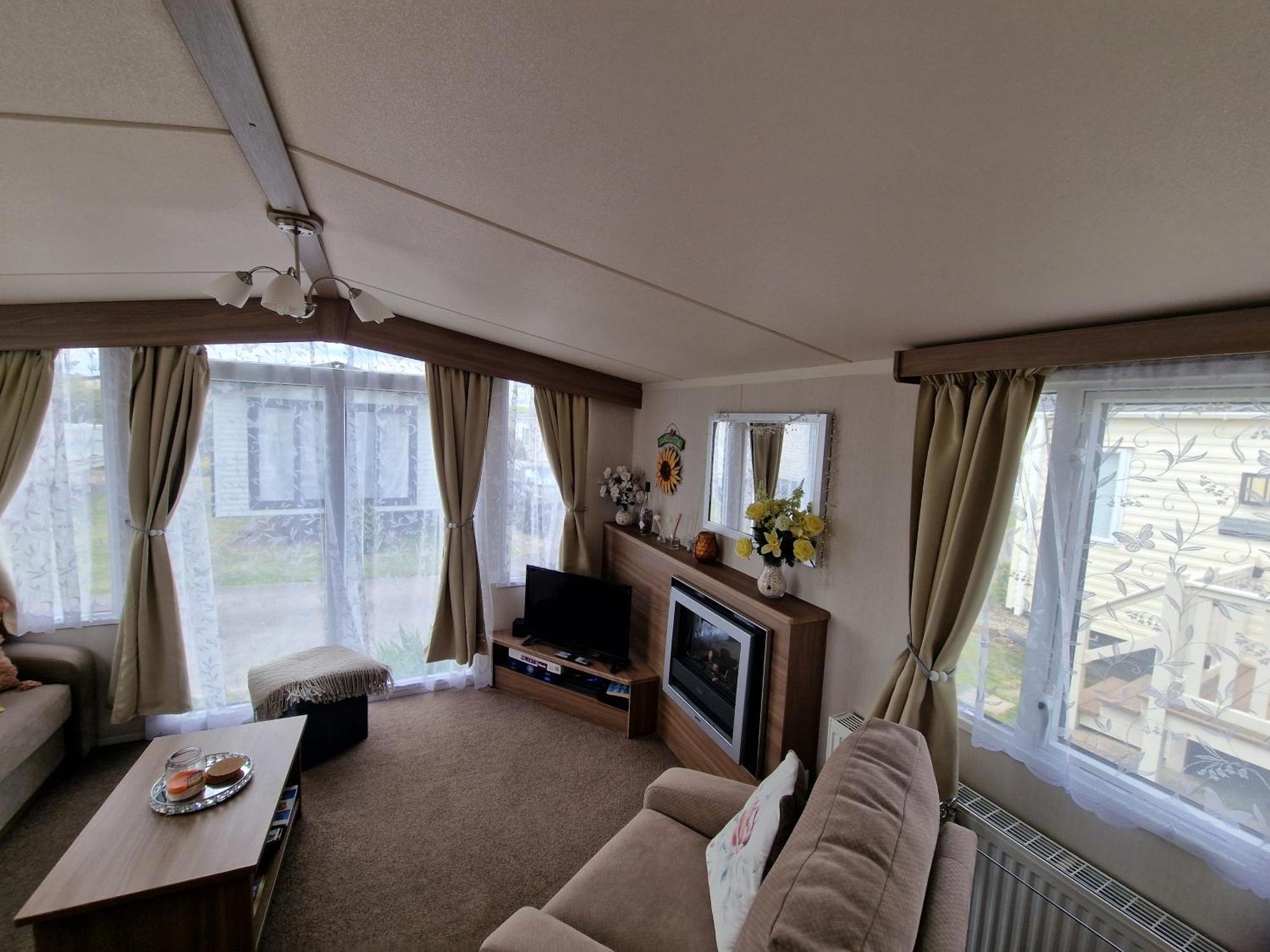 Durdlee Door, D27, Main Rd, West Lulworth, Wareham Bh20 5Pu Hotel Exterior photo